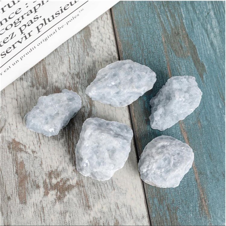 Natürlicher blauer Kyanitkristall