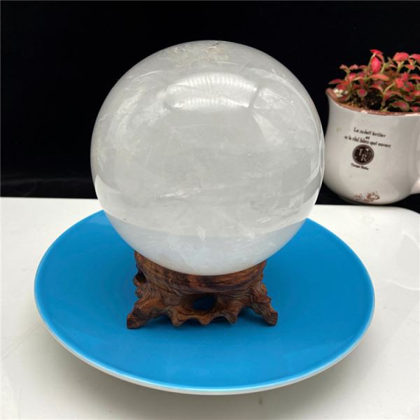 Two Natural Crystals That People Who Often Stay Up Late Should Wear
